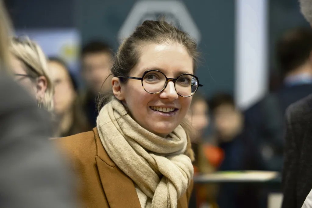 F_Desouche's tweet photo. Aurore Bergé envisage de confier à des structures proches de La Jeune Garde une mission de supervision des contenus publiés sur les réseaux sociaux, assortie de subventions importantes. (MàJ)

 https://t.co/XscawOPrUb https://t.co/Qa84ejNBNV