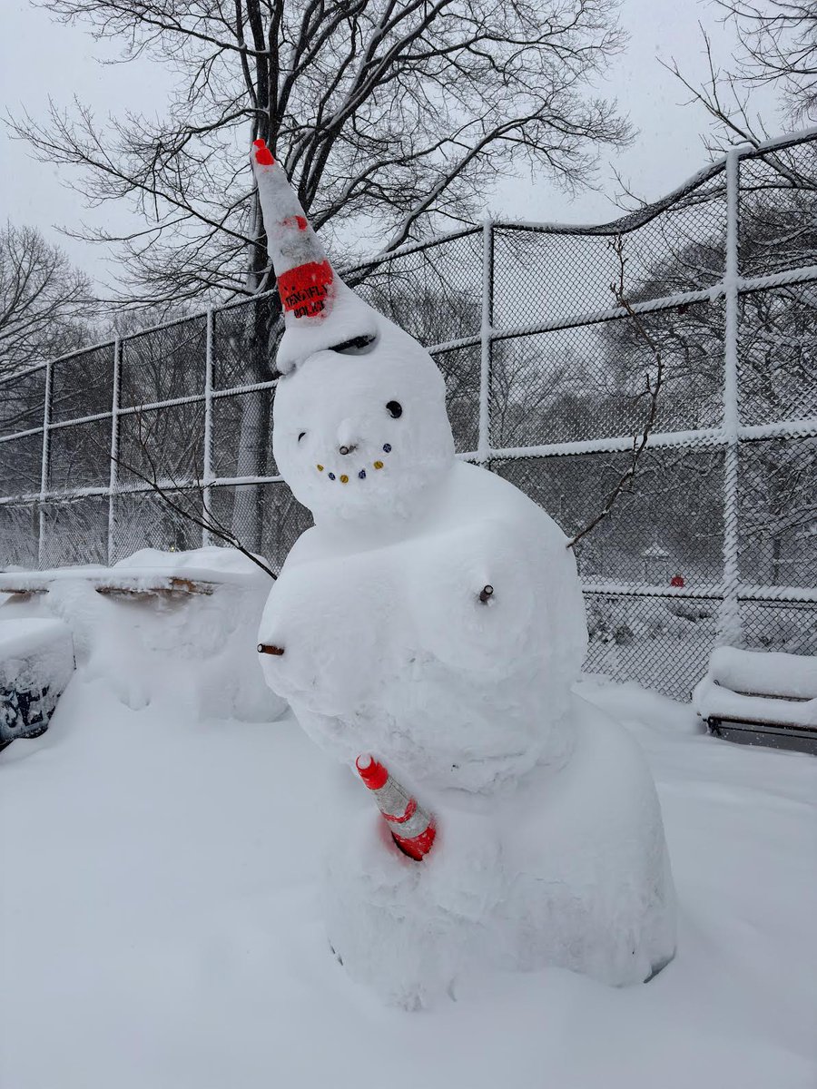 evgrieve tweet media