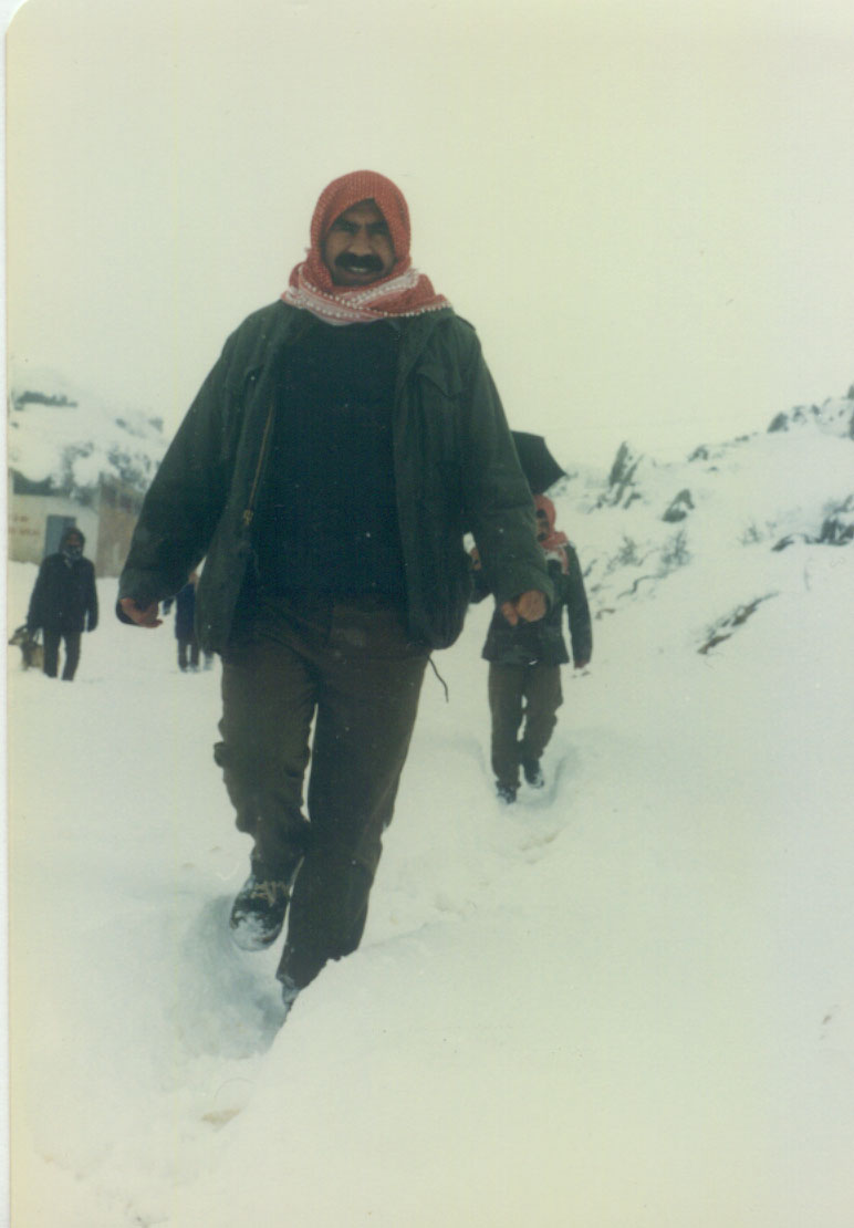 gunes_kutuph's tweet photo. ✏️ Halklar Önderi Abdullah Öcalan:

"Ulusal birlik kavramı, söylenince bazen yanlış anlaşılıyor; sanki irili ufaklı örgütlerin bir cephe şeklinde birleşmesini düşünme var. Bu da var ama bundan önce Kürt halkının, halk olarak birliğini sağlamaktır."

FLOOD
👇👇 https://t.co/wmOVQsYkBF