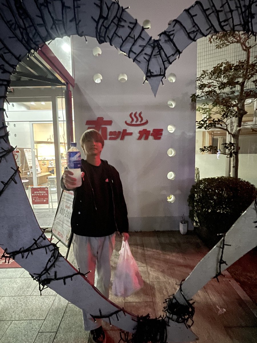 おのへ tweet media