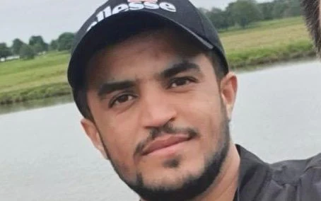 daveatherton's tweet photo. 🚨"I took in a refugee and it was a disaster."🚨

Desperate Gloucester Council @GlosCC is offering £600 a month if you can put up an illegal migrant. 

The article seems to be deleted from the Mail & Express, but it was widely reported in 2017. It is about Doreen, a British pensioner in her late 70s, 

She shared her story of hosting an asylum seeker as part of a "Refugees at Home". A retired teacher, welcomed a young male migrant into her home to provide him with stability while his asylum claim was processed.

She discovered him spending significant time watching pornography on the internet she provided. He asked her for a portion of the money she was receiving for council-related support to help him.

In the end he ended up stealing money  & when confronted, he became aggressive and "nearly violent," leading her to feel unsafe in her own home. She terminated the agreement soon after & he moved out.

Doreen spoke to the media to warn others about the lack of vetting and support for hosts in these voluntary schemes. 

The image is of Safi Dawood, 22, the Afghan who murdered Wayne Broadhurst. He first attacked his landlord Shahzad Farrukh, who was having him evicted, 

No thank you.