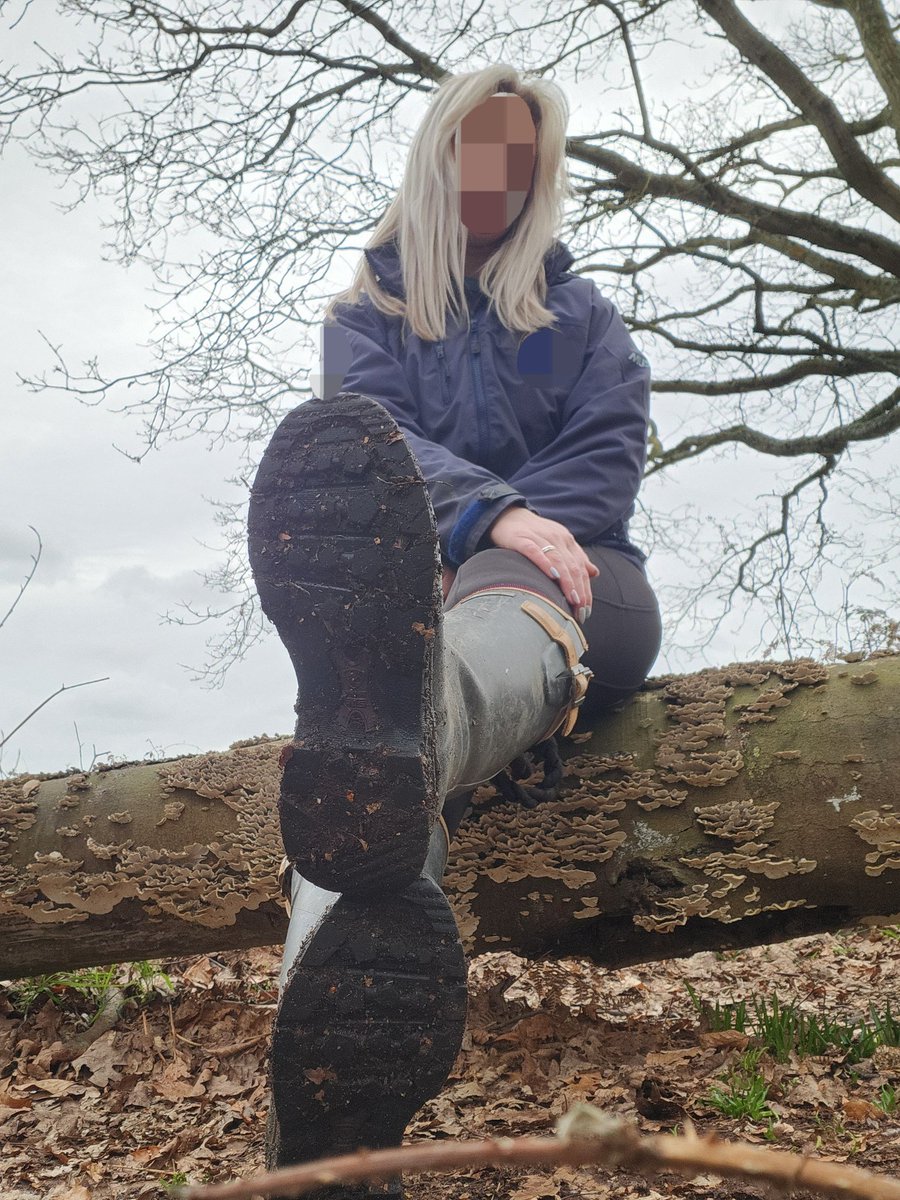 Mistress Tweed tweet media