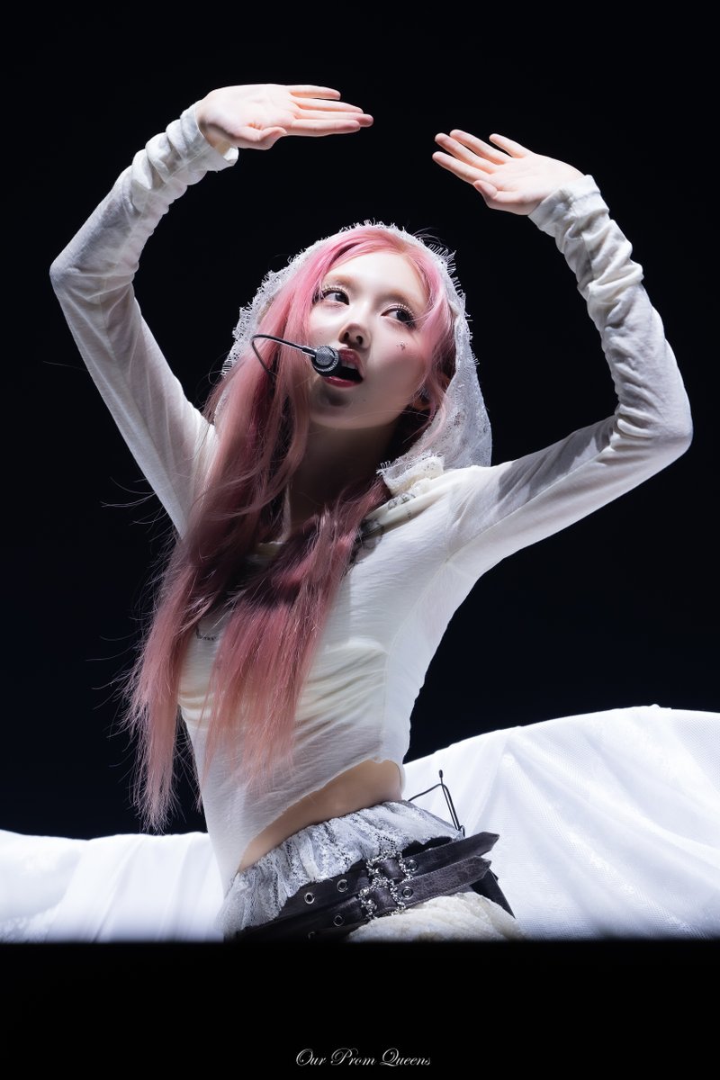 Our Prom Queens tweet media