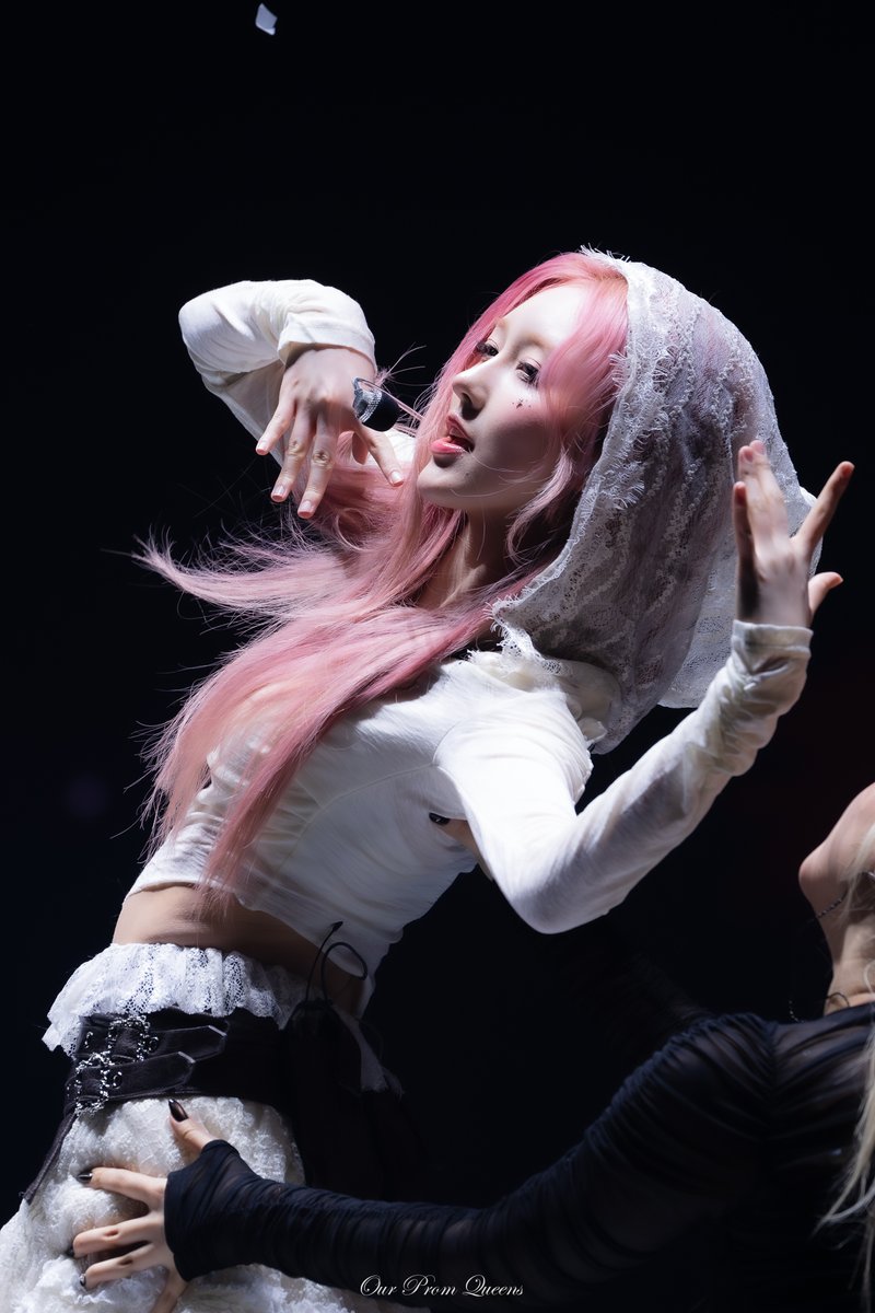 Our Prom Queens tweet media