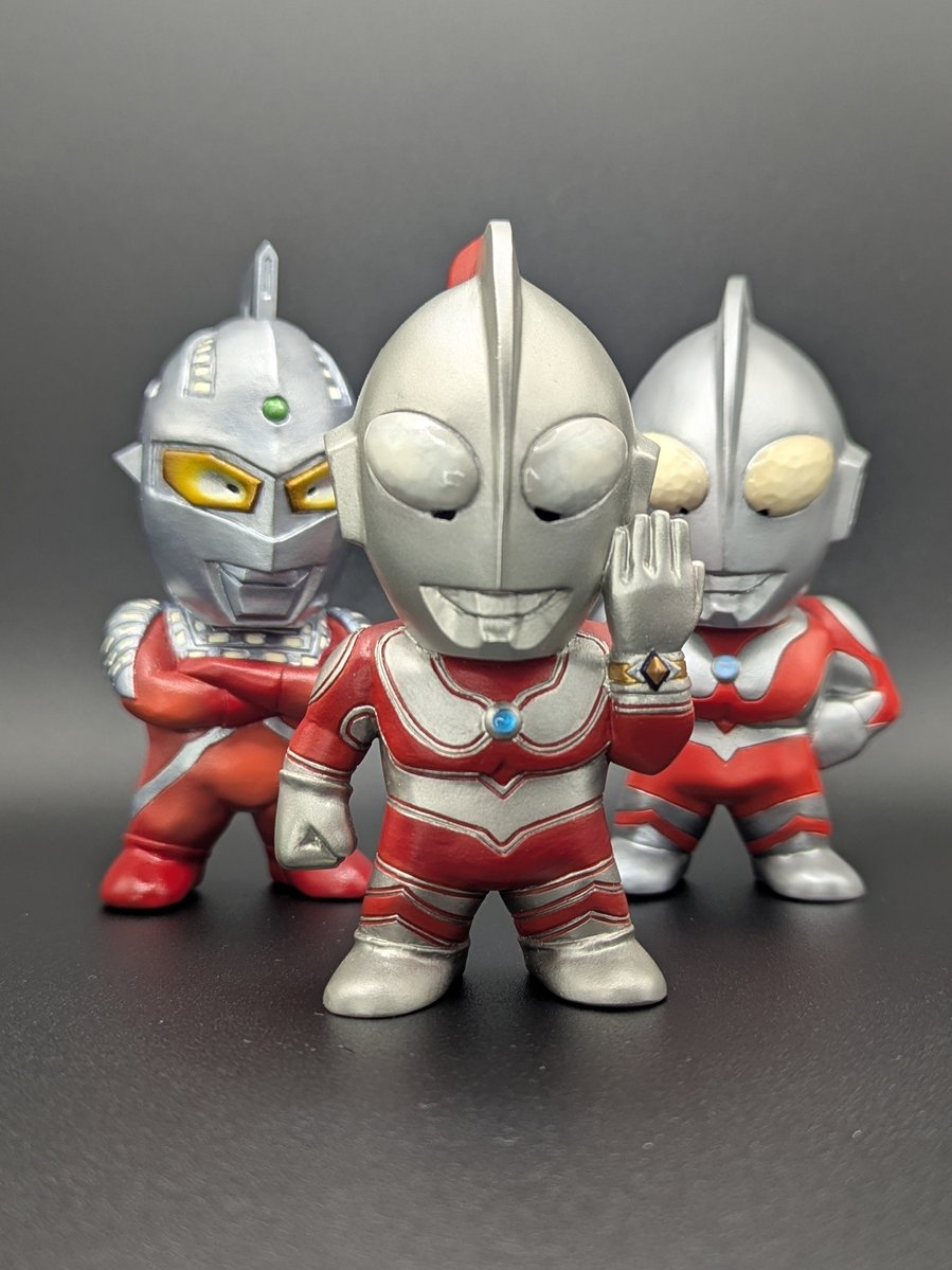ウルトラの星⭐️作戦風に並べてみました セブンを塗った時は考えて