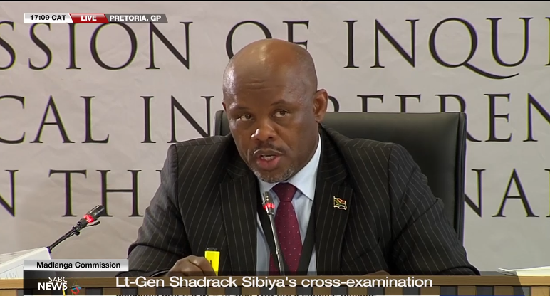 OhProdukt's tweet photo. Gen. Shadrack Sibiya is Proof that some people in Power lack Intelligence.  @MadlangaInquiry  #adhoccommitee https://t.co/YIjteRxjgg