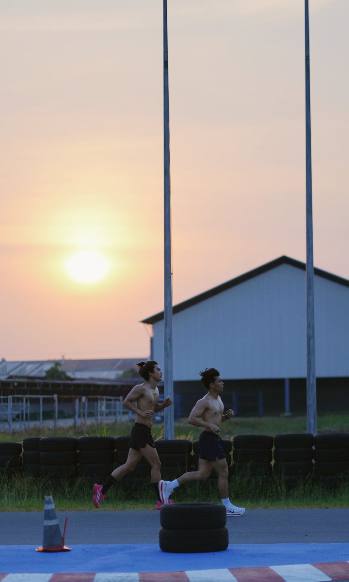 ohmpawatt's tweet photo. 🏃‍♂️ https://t.co/LoQNaAtZiO