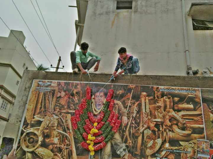 Vesahitesh's tweet photo. 8 Years For Mega Blockbuster #Tagaru 🔥

Last Kannada Movie To Complete Direct 100 Days (KG Road)

Last Kannada Movie To Complete Direct 25 Weeks (Mysore Shanthala) 

Only Movie To Complete 100 Days In Two Theatres Of Magadi Road ( Veeresh S-1 &amp; GT Mall) 

#KingShivanna 👑 https://t.co/NU7ORrFIMN