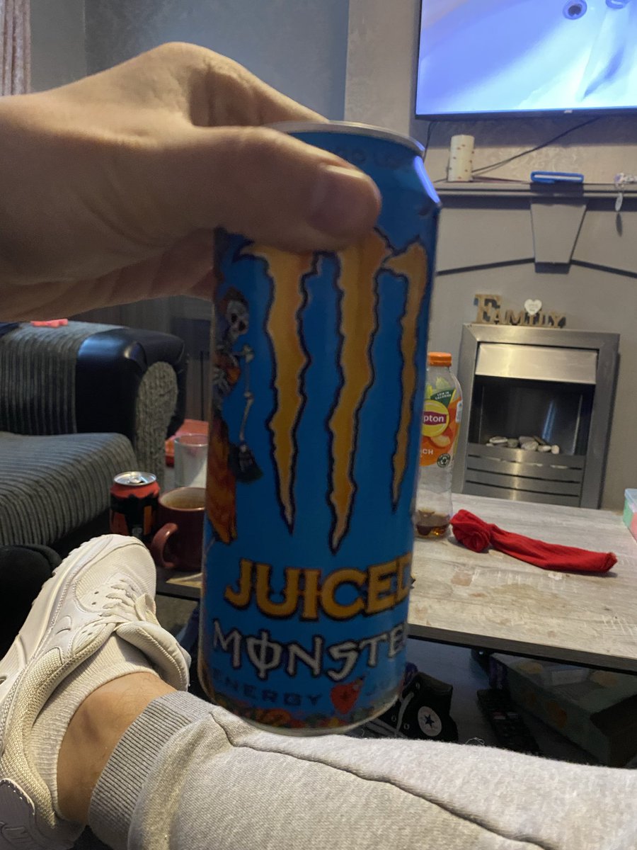 devotuschris tweet media