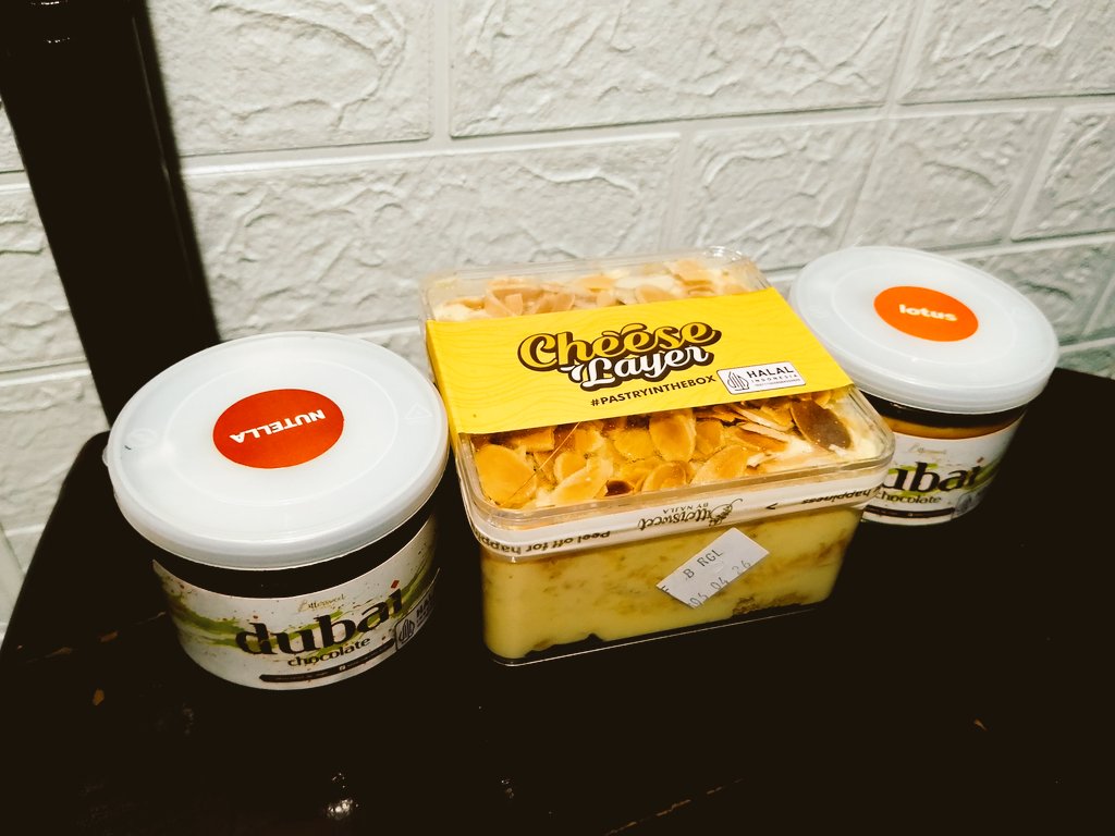 myeobowin's tweet photo. Oh iya lupa paketnya udh sampai 😂 tadi langsung fokus ngemilin wkwk
Maaciw mimin @TikTokShop_IDN yang manis seperti dessert ini 😉 https://t.co/M3Q2Jpsaxz