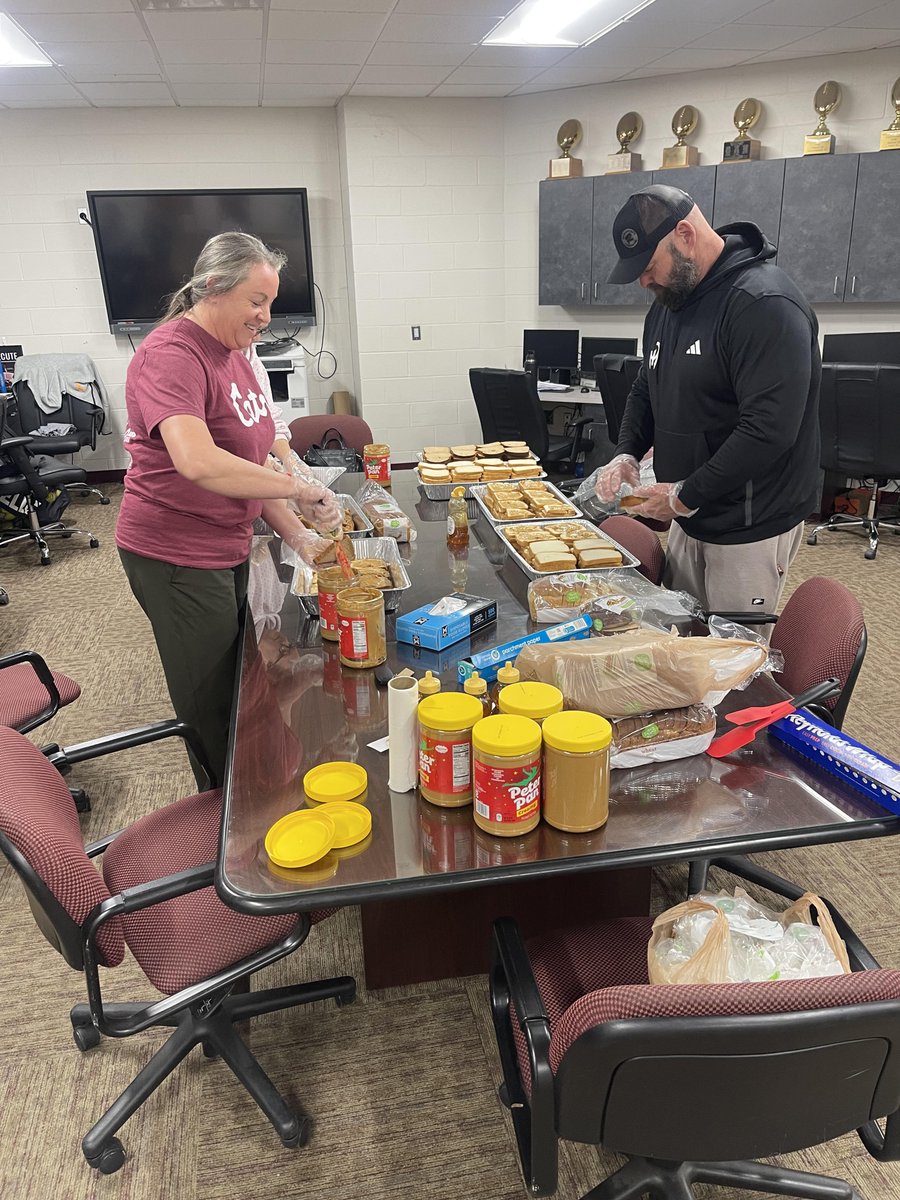 Brett Gilchrist tweet media