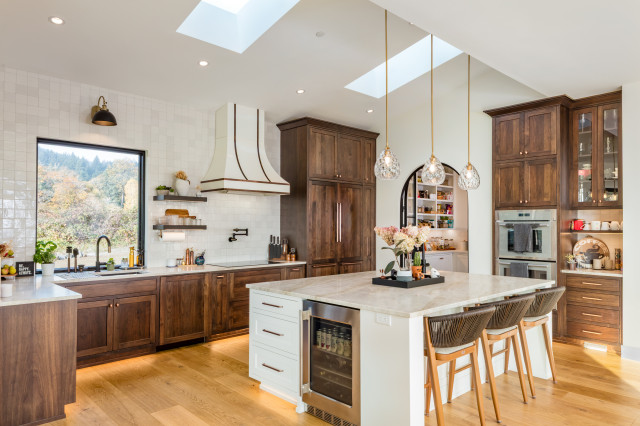 MariaHagan's tweet photo. Pros’ Favorite Kitchen Island Features https://t.co/VE2Kh7d6hR https://t.co/kkhdUY5MEG