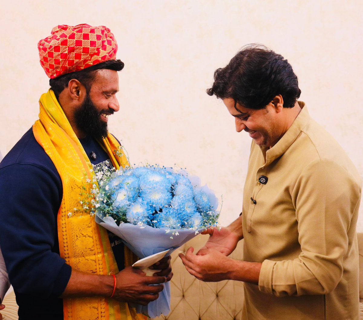 NazarFaridiIND's tweet photo. मोहब्बत ❤️के दीपक 🪔 का 
भारत 🇮🇳 के इमरान के साथ एक ख़ास मुलाक़ात https://t.co/le6f42qIbG