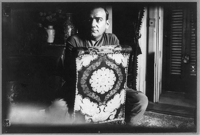 TheClassicalSta's tweet photo. On This Day in Classical Music History:

It’s the birthdate of the first international recording star, Italian tenor Enrico Caruso, born in Naples and the most celebrated and highest-paid operatic tenor of his contemporaries. Read more: https://t.co/Agp3B8HDJI https://t.co/8XGg30lLKH