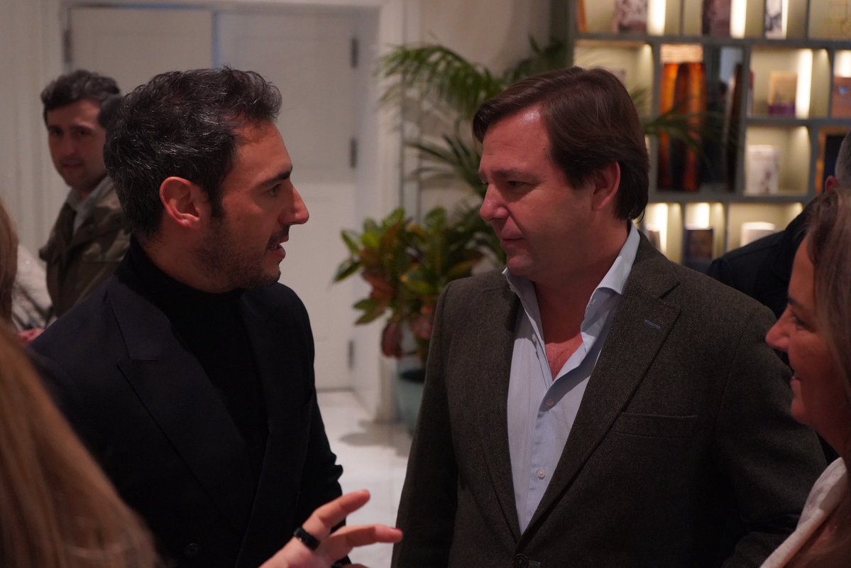 El turismo en Sevilla tiene rostro de mujer. Son la mayor fuerza laboral de esta industria y un ejemplo diario de esfuerzo, profesionalidad y liderazgo.

Seguimos impulsando políticas que apoyen el talento femenino, el emprendimiento y la igualdad real de oportunidades.