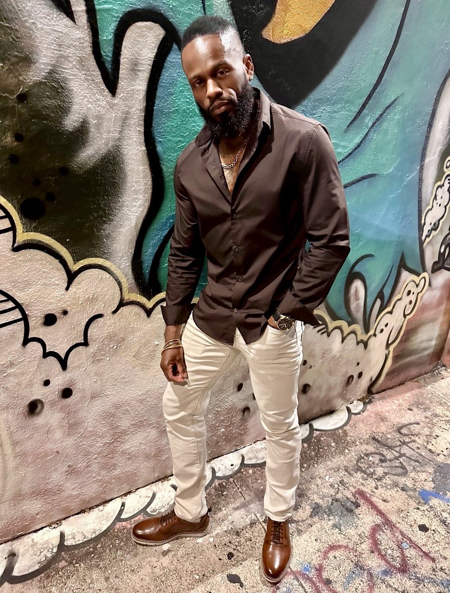 BGreen07's tweet photo. #Salute to 43 yrs around the ☀️!!! Grateful 🙏🏾0️⃣2️⃣2️⃣3️⃣ ♓️💪🏾 https://t.co/FrmUSUlX3s