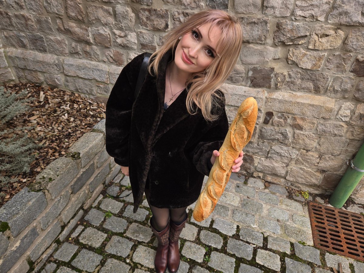 alexine 🏴‍☠️ tweet media