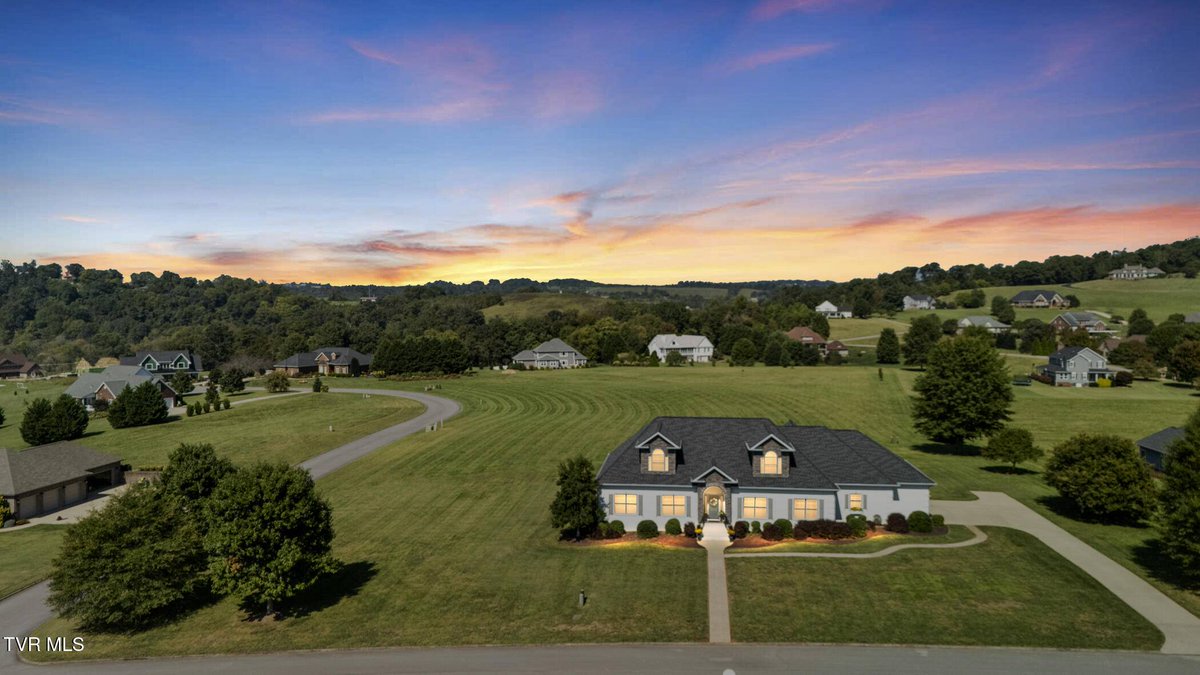 EverydayAdPromo's tweet photo. 96 Belle Arden DR, Greeneville, TN 37745 is now under contract.
See this listing and more on my website: https://t.co/vtJZUcsgkY https://t.co/WpjdMsakfH