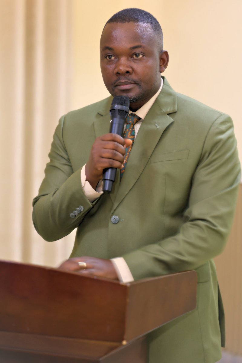 ADB_Burundi's tweet photo. Il a ajouté que c'est pour cette raison que l'amélioration du climat des affaires demeure une priorité du Gouvernement et qu'il a créé des conditions propices au développement du secteur privé et s'est engagé à assenir l'environnement des affaires par des réformes structurants. https://t.co/ysL0Pb081L