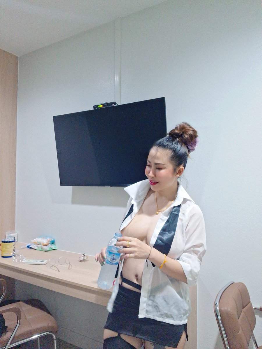 iiove64's tweet photo. ��็สวยก็ไร. คนซังกะหลาย🤭🥰😁 https://t.co/JwE5dZUdTZ