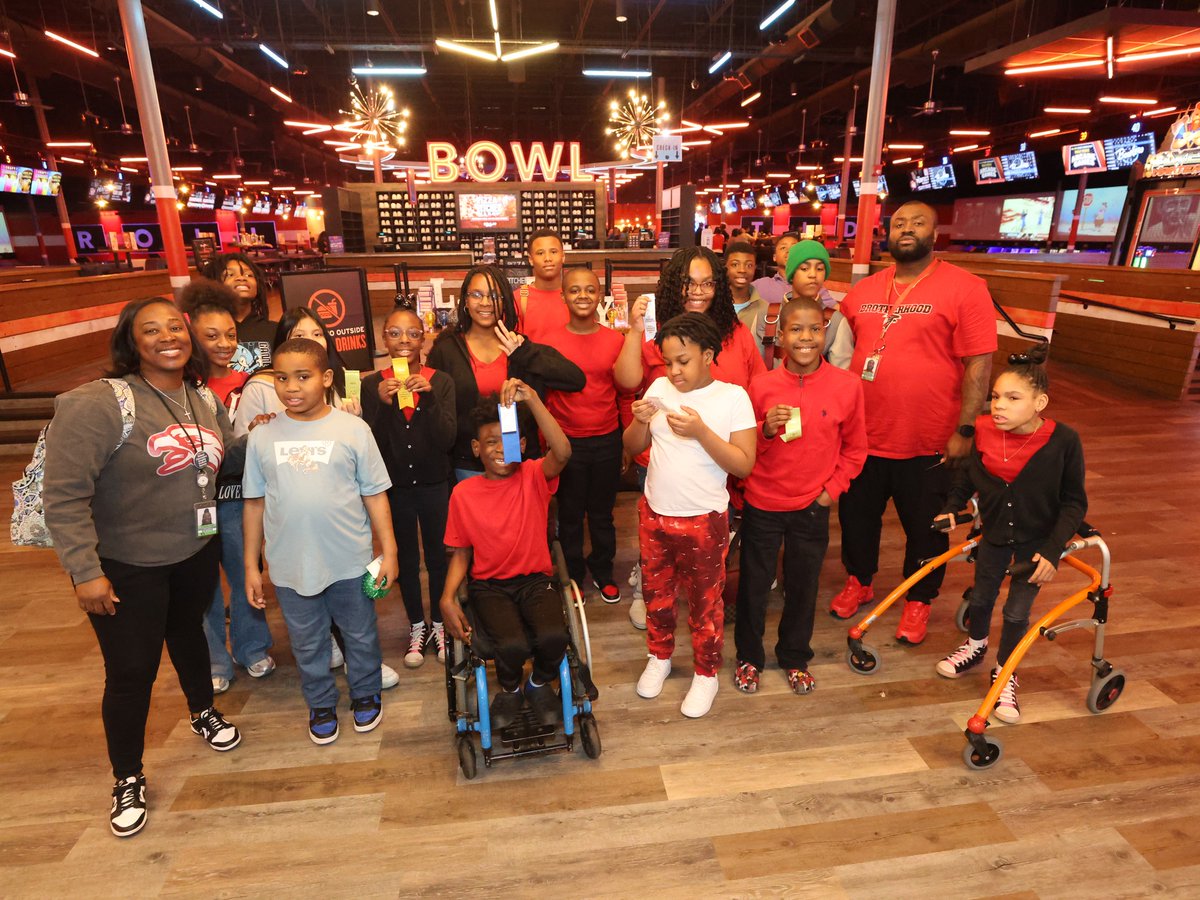 WestlawnTCS's tweet photo. Our Westlawn stars had an amazing time competing in the TCS Special Olympics Bowling Tournament! ๐ณ
Huge thanks to Counselor R. Jones and our staff for their support. So proud of the joy, effort, and #FalconPride on display! ๐ซ
#WeAreWestlawn #FalconStrong
@tcsboardofed https://t.co/7uVl2k23jz