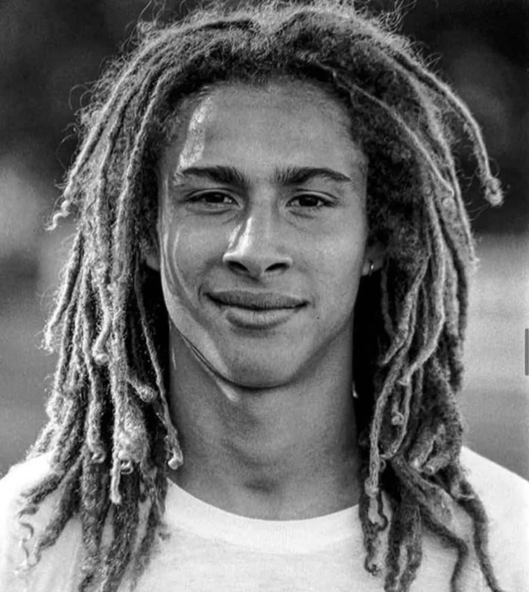 90s Football tweet media