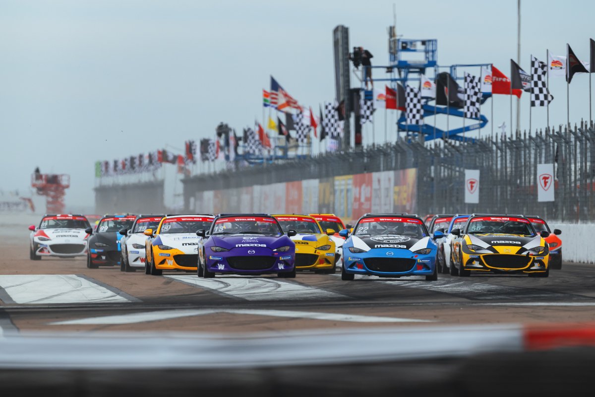 Mazda MX-5 Cup tweet media