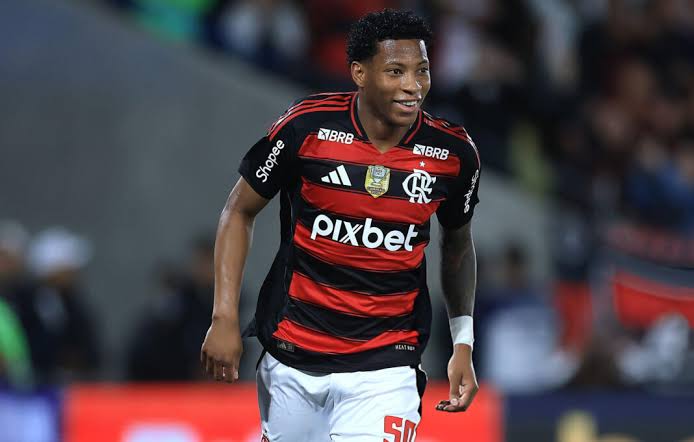 Futiverso's tweet photo. Vão me chamar de maluco

Esses 2 ainda não descobriram, mas eles são laterais, não pontas 👍 https://t.co/Kr21ureoq1