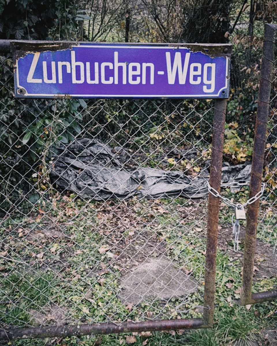 Dystopian Zurich - 10

#DystopianZurich #Zurich #VisitZurich #UrbanMood #DarkAesthetic