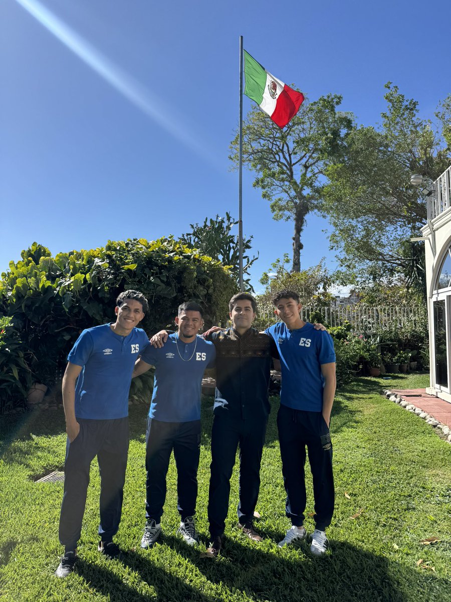 Embajada de México en El Salvador 🇲🇽 🇸🇻 tweet media