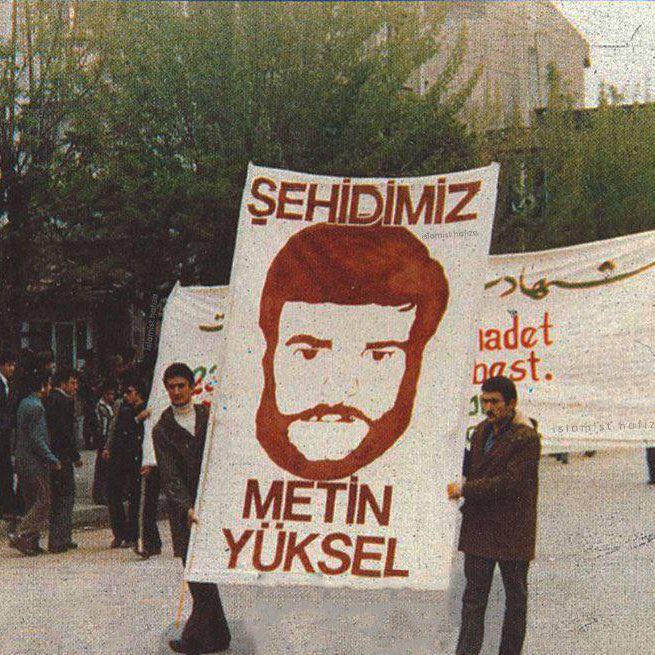İslâm ülkesinde garip bu dava!
#metinyüksel