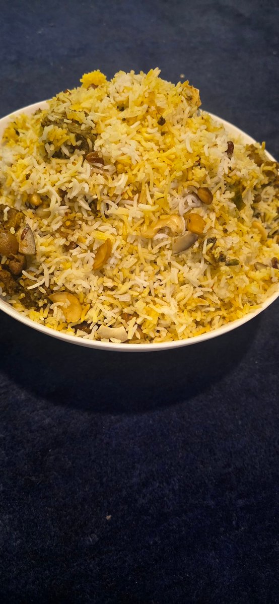 काठमाडौं मा बिर्यानी भनेको दुई ठाउँ मा पाईन्छ, एउटा सुकेधारा मा एउटा भैंसेपाटीमा ;)  <a href="/bhaskargyawali/">Bhaskar Gyawali</a>