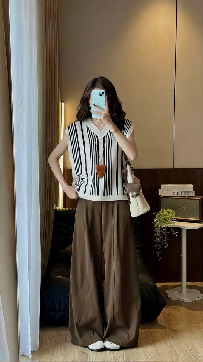 meowtcha5's tweet photo. haii semuanyaa ✨️
aku ada preloved pribadii, bisa diliat2 duluu 🩷
bisa manual dan shopee 👌
nama toko ku : janeapparel_
https://t.co/ktIHXbPMND
#zonauang #zonajajan https://t.co/Xe7TAfqnLr