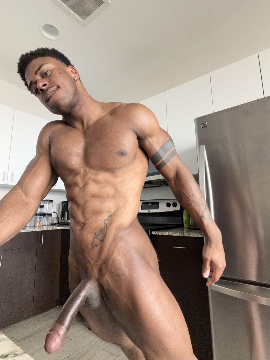 prettyskinboi tweet media