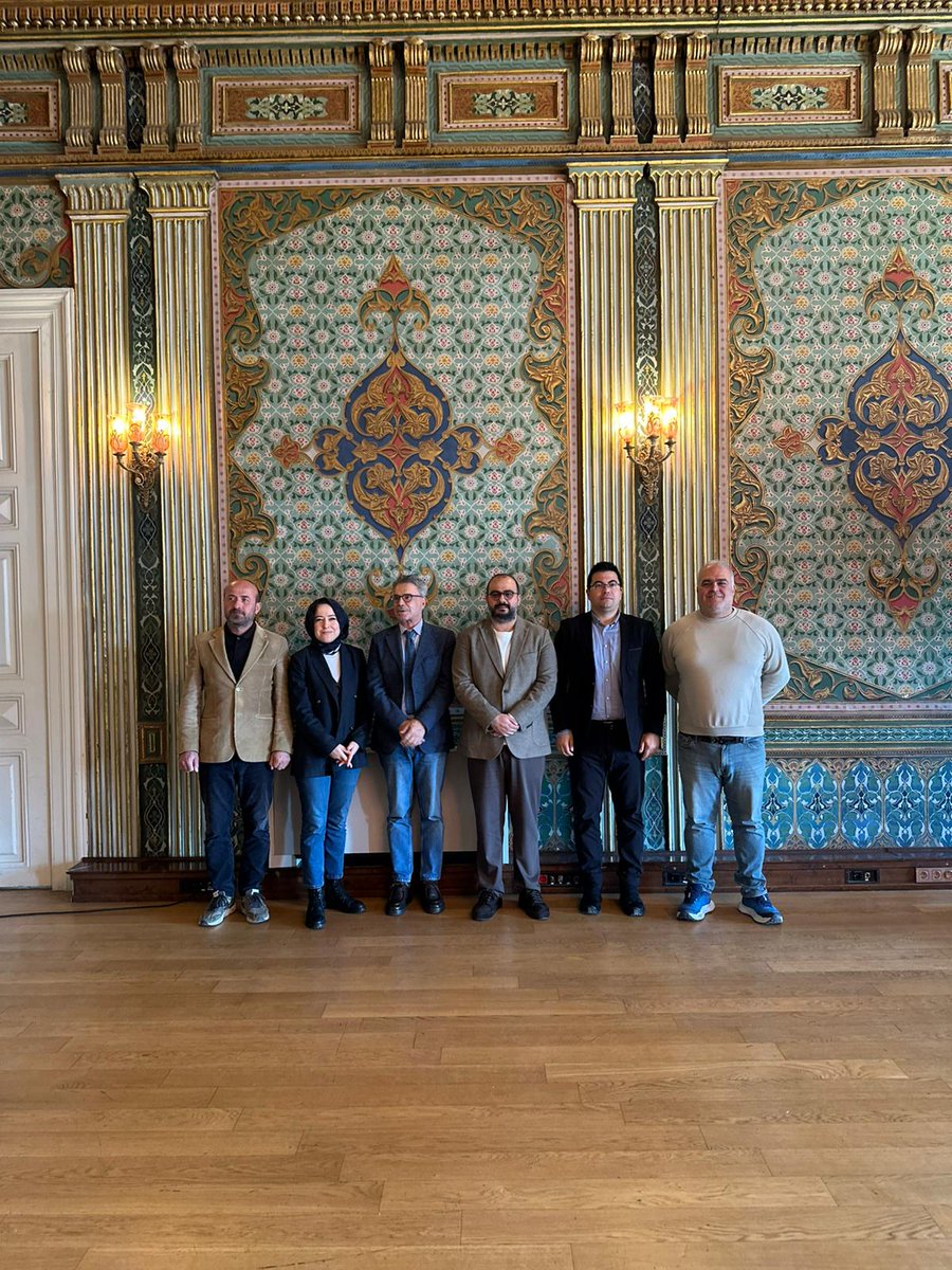 Doktora öğrencilerimizden Burhaneddin Kanlıoğlu, Prof. Dr.  Ertan Kardeş danışmanlığında tamamladığı "Modern Sözleşmeci Gelenekte Temsil Problemine Dair Teoloji-Politik Bir İnceleme: H. Grotius, T. Hobbes, J. Locke ve J.-J. Rousseau" başlıklı doktora tezini başarıyla savunmuştur.