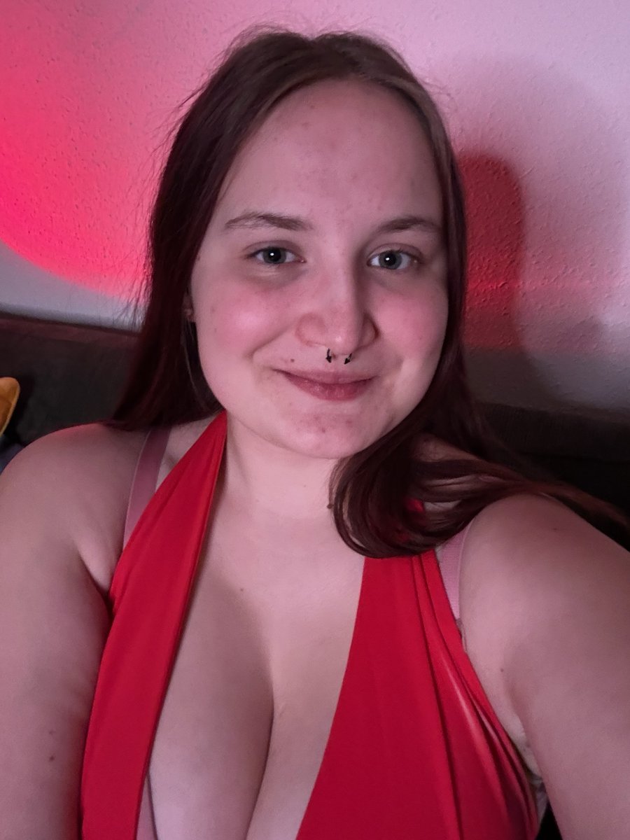 romy reed tweet media