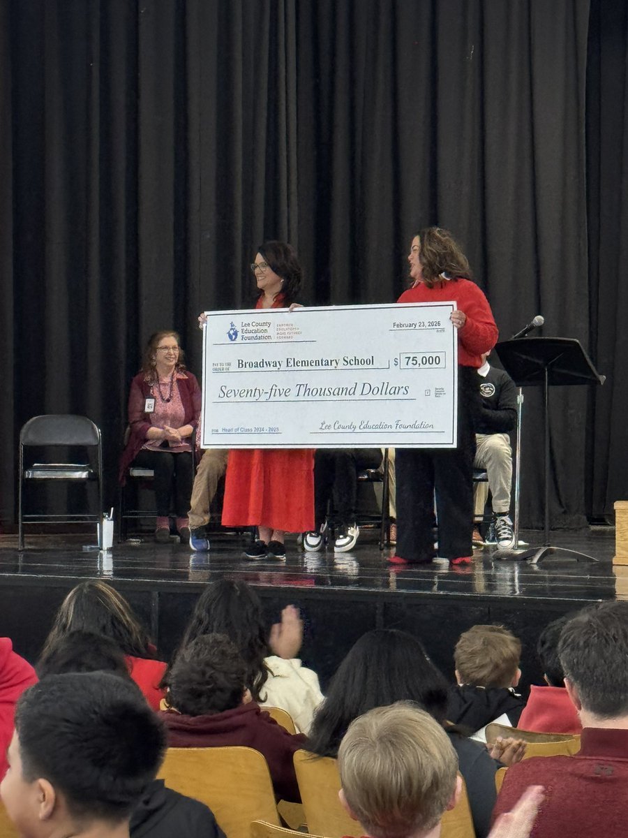 Emily Mize tweet media