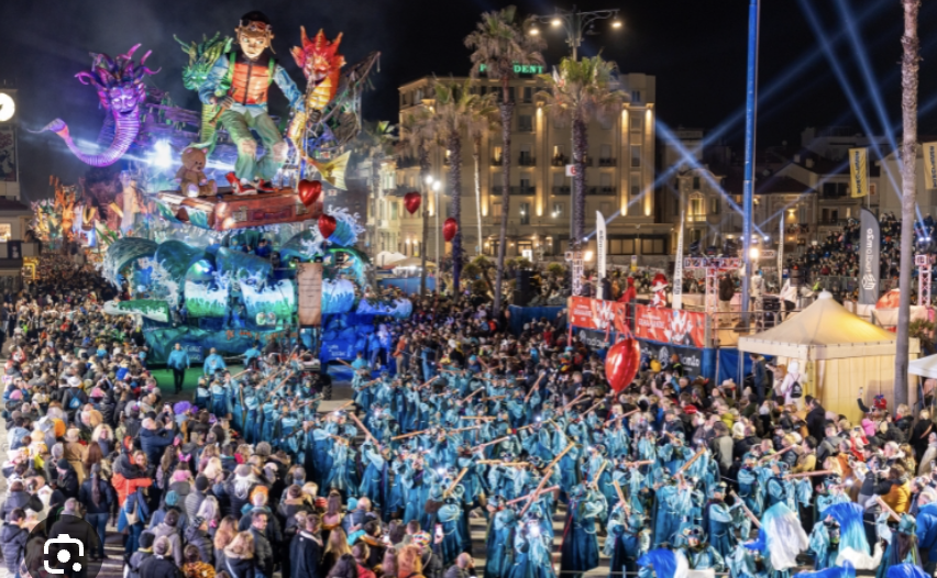okedeyi's tweet photo. She (the statistician & banker (business partner & adviser to be)) is from Via Reggio: The town of Italian Carnival by the sea side. https://t.co/GFCfHdgS1F🫒 https://t.co/5g2RbpG3P4. #GoodToHaveMetHerInReadingUK #ProperItalian🫒 https://t.co/D4OUYHkihe