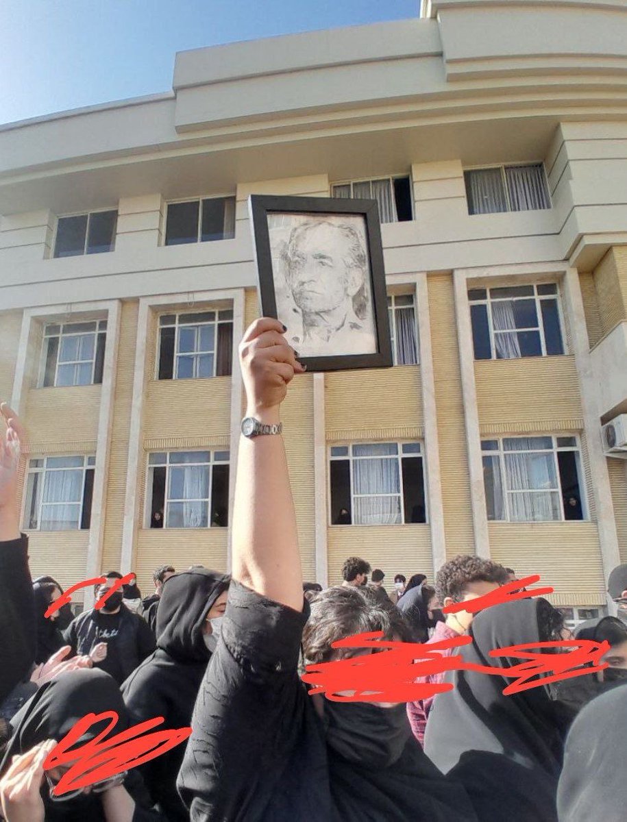 Raghsandarbad's tweet photo. سربلندترین نسل دانشجوی ایران در صد سال اخیر همین ها بودند.
چه شجاعتی خدایا.. https://t.co/OG39QS58Hy