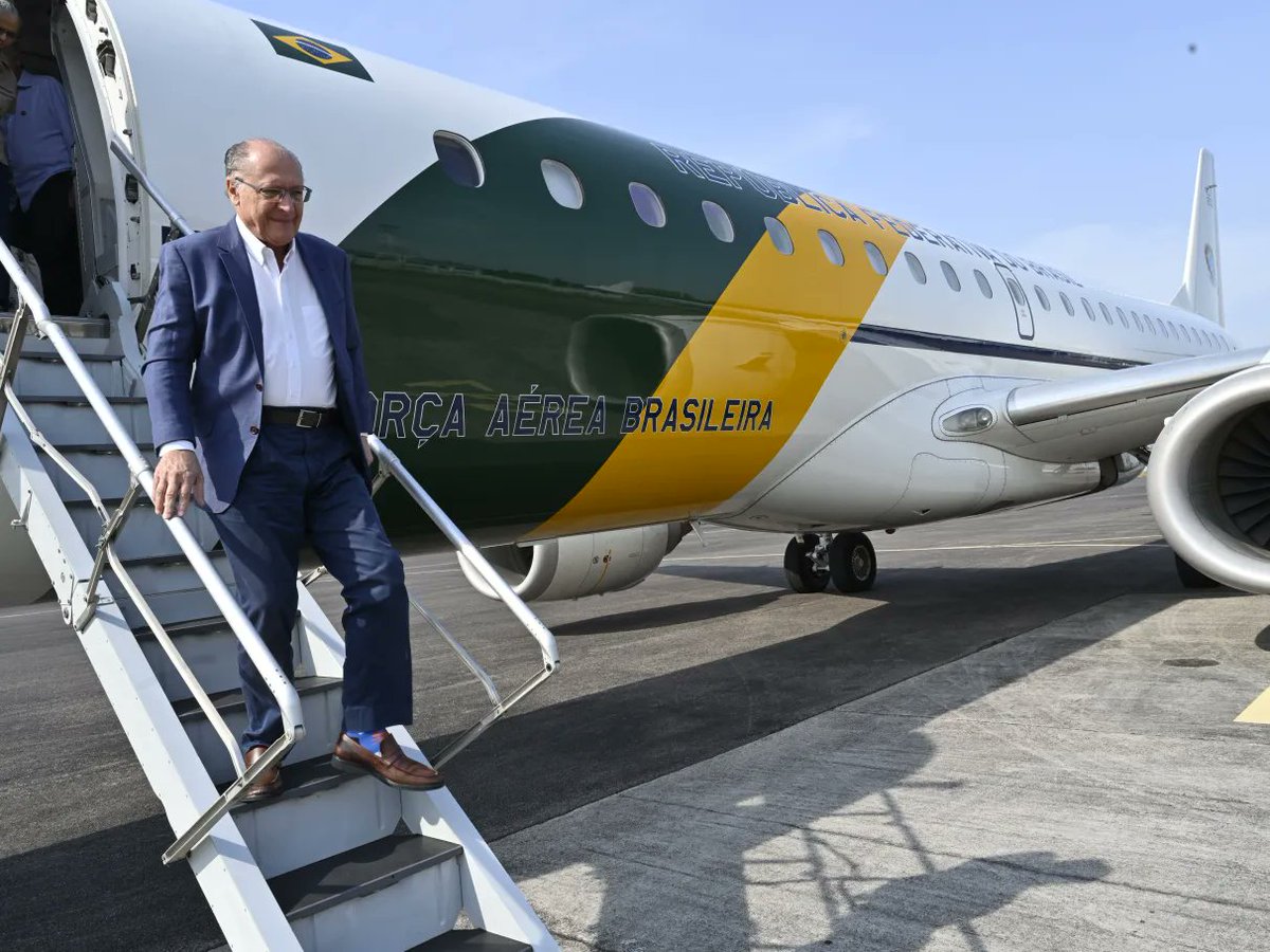Geraldo Alckmin usa voo comercial para ir a casamento no Recife
Presidente em exercício não usou avião da FAB, ao qual tem direito, para ir a casamento de João Campos e Tabata Amaral welbi.blogspot.com/2026/02/gerald… #BlogdoWelbi