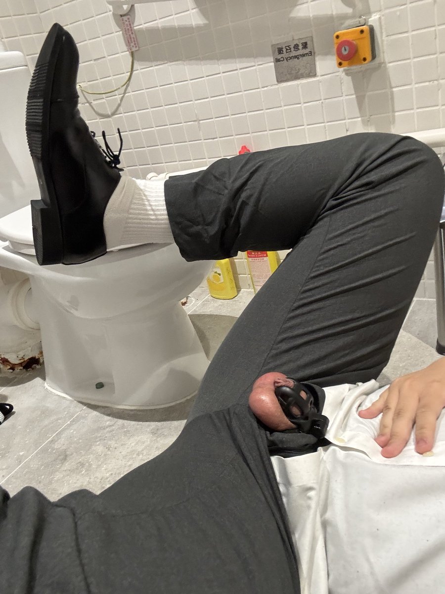 doggy 🧦👞👟⛓️🔑 tweet media