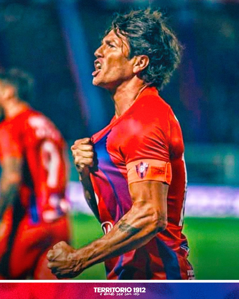 💣 BOMBA AZULGRANA

Según José Rojas:

🗣️ "Me comentaron que un directivo de #CerroPorteño llamo a Nelson Haedo para que forme parte del comité de fútbol"

Salcedo ya está confirmado…
¿Se suma Haedo?

Si se concreta, el Consejo tomaría un peso histórico importante.

¿Qué opinás?