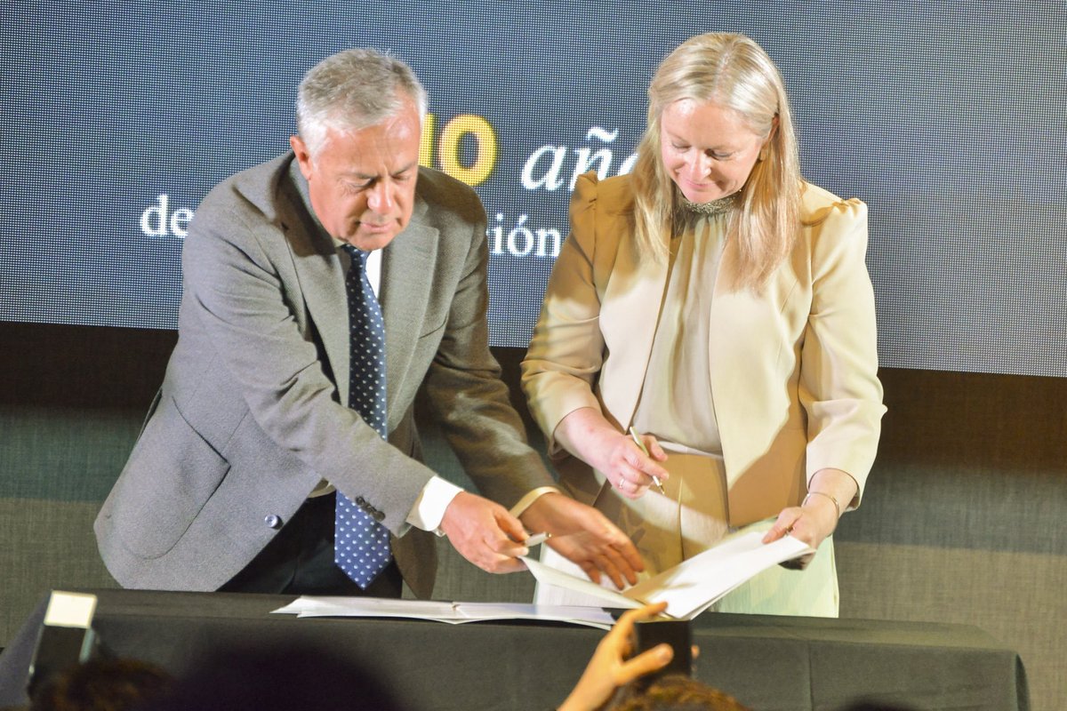 Mario Ana tweet media