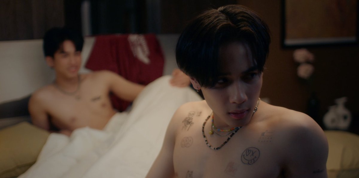 javafamily_o's tweet photo. “ยังไงเรื่องแบบเมื่อวานก็ไม่เกิดขึ้นอีกแล้วเว้ย”
ให้ภาพเล่าเรื่องเลย ไม่แล้วเท่ากับ…😶😶

LOVE ME IF YOU SWEAR EP3  

#MuTeLuvLoveMeIfYouSwearEP3
#javabh #swensurf 
#SurfJava #เซิร์ฟจาว่า https://t.co/qMUVv4ksIJ