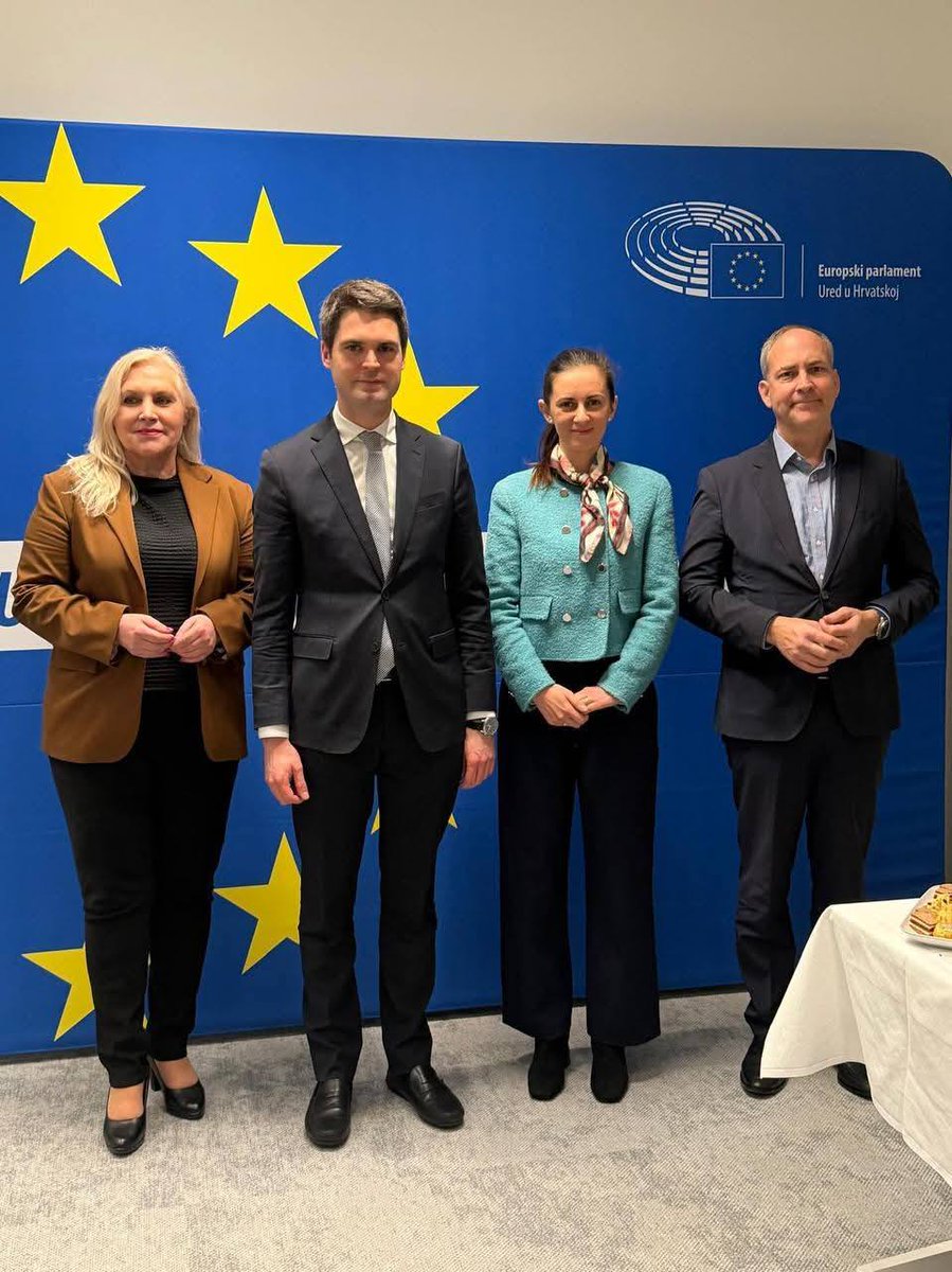 Rada Laykova tweet media