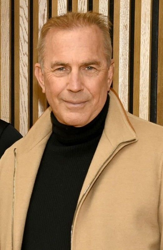 Kevincostner_k_'s tweet photo. I haven't lived a perfect life. I've got regrets. But every one came from taking chances, making choices, and refusing to stand still. Keep moving forward, life rewards the ones who don't freeze. Grateful for the journey 🥰 
#horizonamericansaga #ModernWest https://t.co/EBezvPHajz