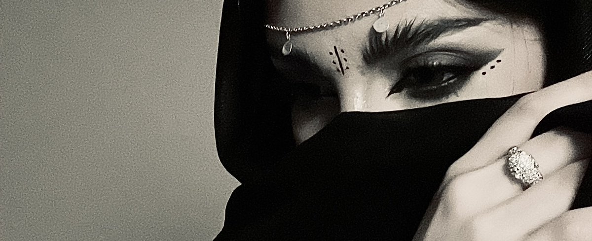 la luna brillante tweet media