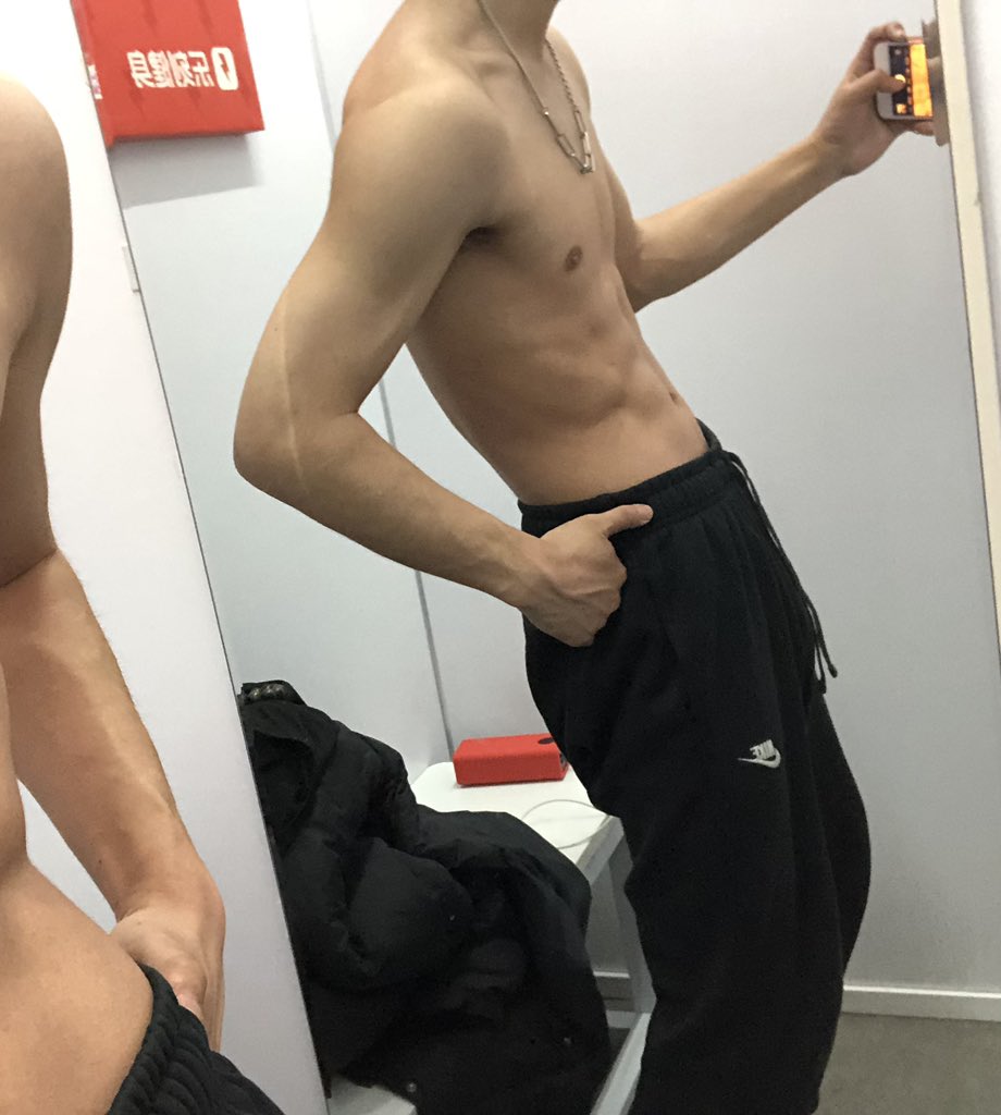 WwwSL1T's tweet photo. 黎明之前最黑暗 放弃就是大笨蛋 https://t.co/OidFDLLqJP