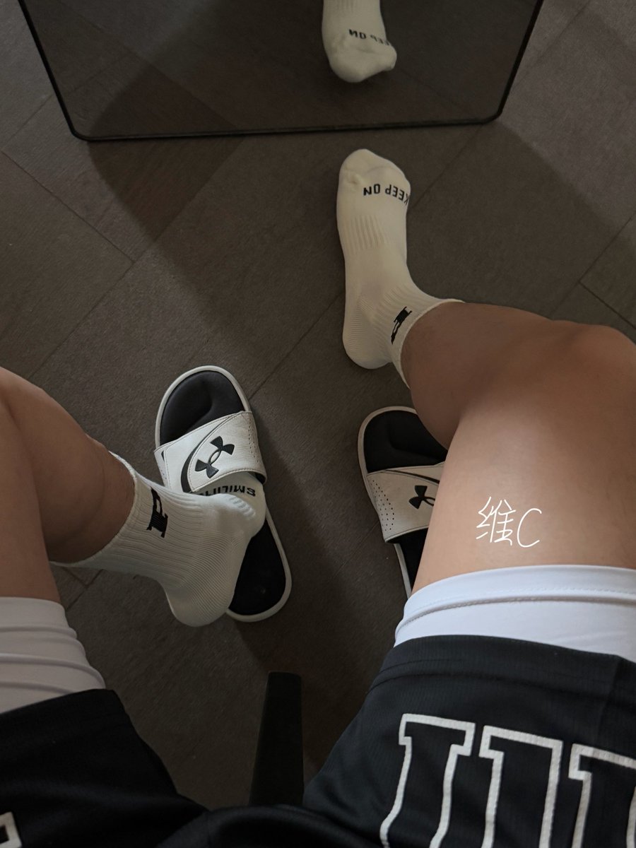 libei86302304's tweet photo. 年更. https://t.co/vci29BPZfX