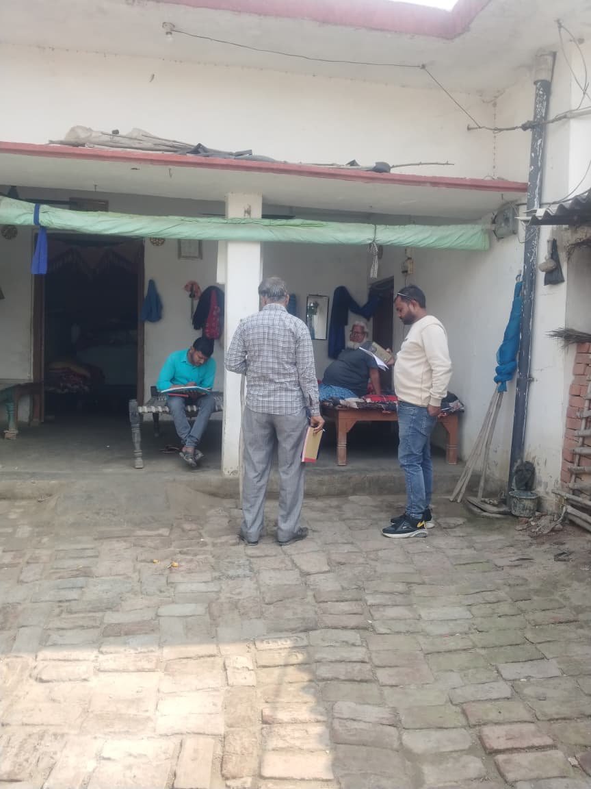 #BijliBillRahatYojna
#बिजली_बिल_राहत_योजना
<a href="/Executi70594334/">Executive Engineer Edd2Basti</a> के क्षेत्रान्तर्गत कार्मिकों द्वारा घर-घर जाकर #बिजली_बिल_राहत_योजना_2025_26 के तहत प्रचार-प्रसार/पम्पलेट वितरण/राजस्व वसूली का कार्य किया गया
<a href="/CMOfficeUP/">CM Office, GoUP</a> <a href="/aksharmaBharat/">A K Sharma</a> <a href="/ChairmanUppcl/">Chairman Uppcl</a> <a href="/UPPCLLKO/">UPPCL</a> <a href="/PuVVNLHQ/">Purvanchal Vidyut Vitaran Nigam Limited</a> <a href="/cebastipuvvnl/">Chief Engineer Basti PUVVNL</a>